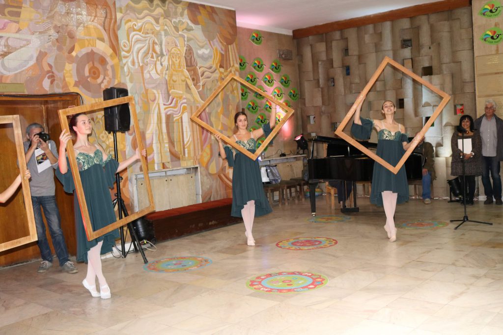 received_628579834340614