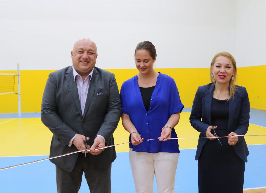 72306427_1233865680119717_5906785470406197248_o