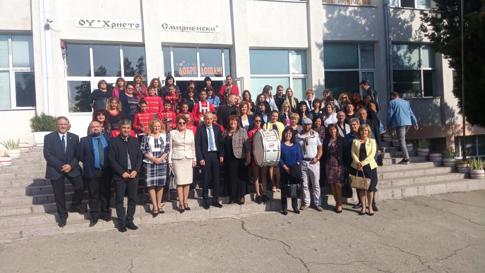 72126189_137404880957597_6425399532992856064_n