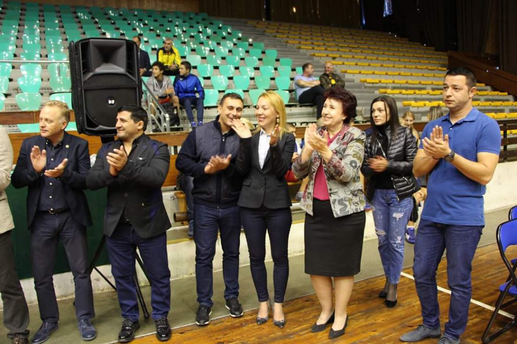 fb_img_1570874827710