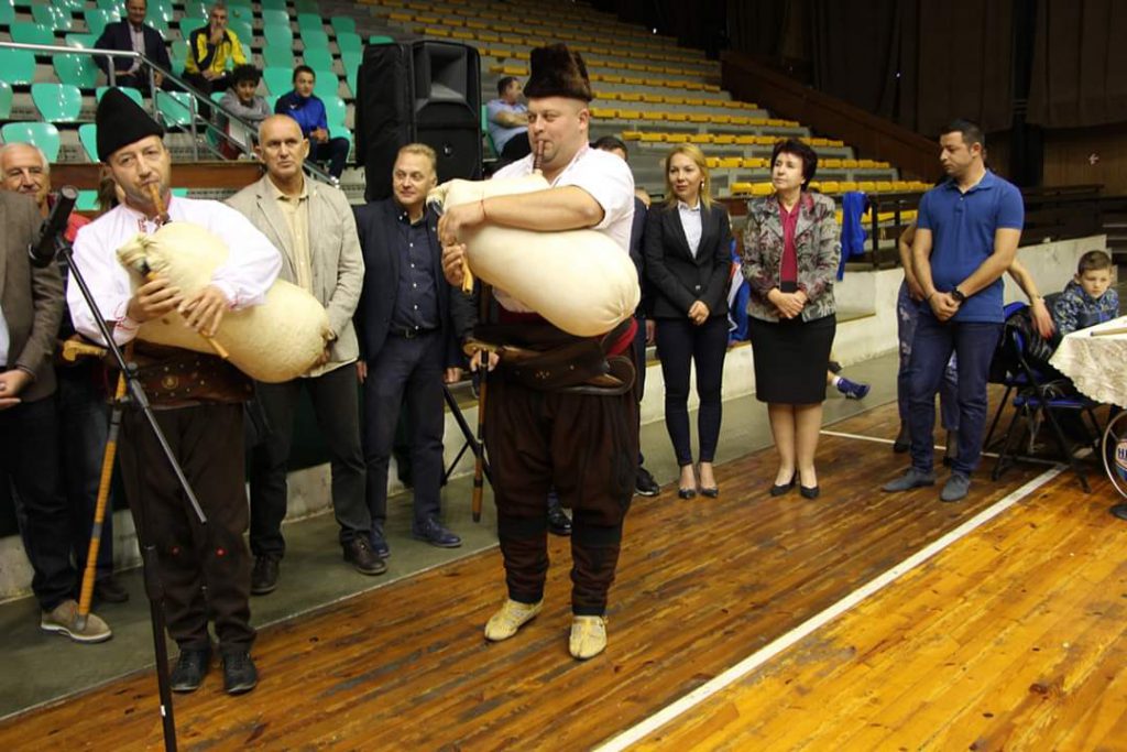 fb_img_1570874824571