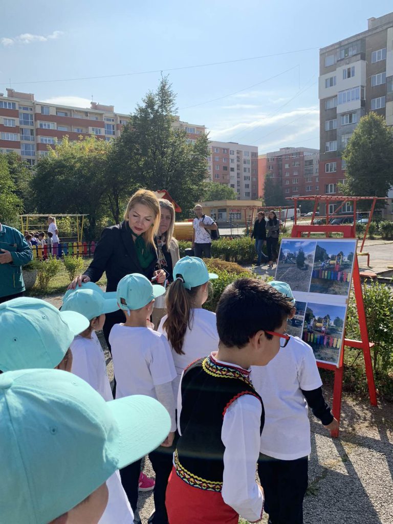 img-8817c4c914a350b6541f3bd789319c99-v